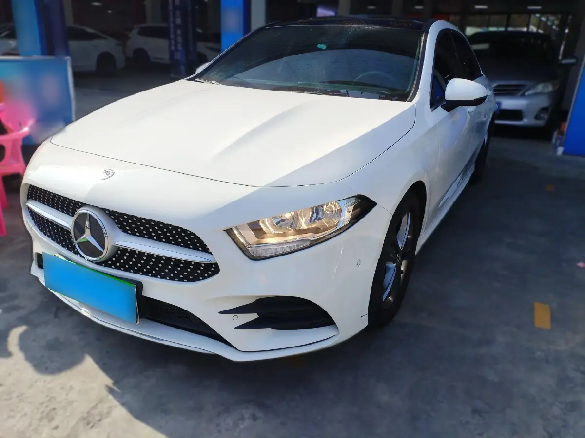 2020 Mercedes-Benz A Class 1.3T 136HP L4 7DCT