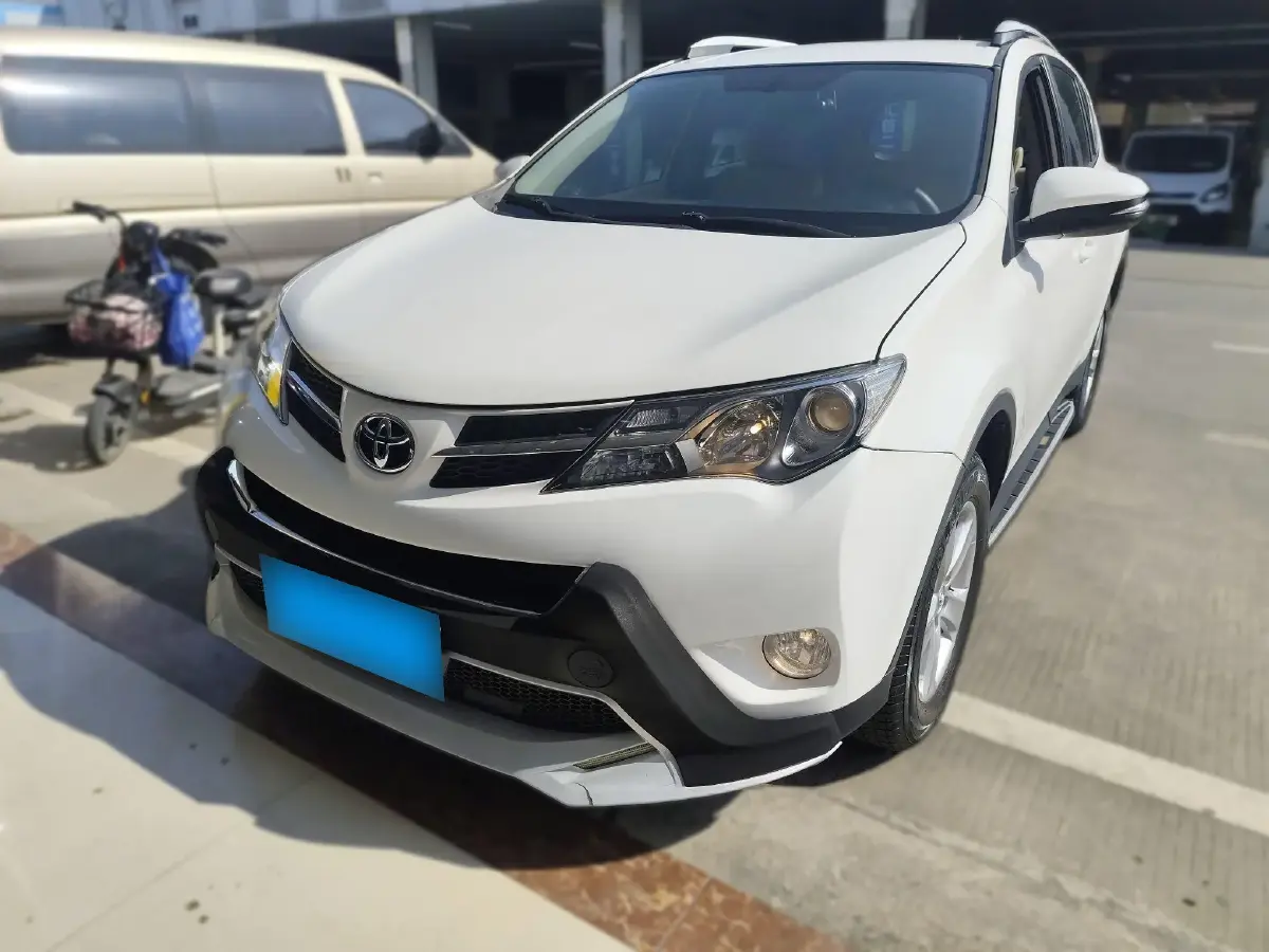 2013 Toyota RAV4 2.0L 147HP L4 CVT