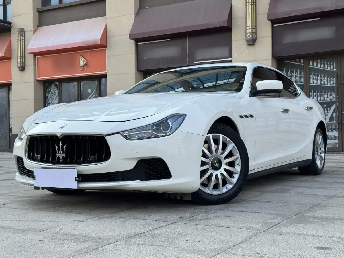 2014 Maserati Ghibli 3.0T 330HP V6 8AT