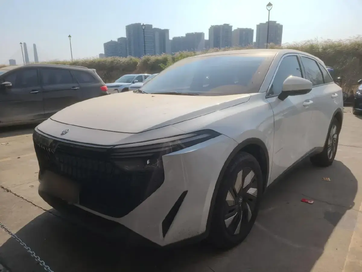 2023 Venucia Grand V DD-i 1.5T 163HP L4 E-CVT PHEV 18.4KWH