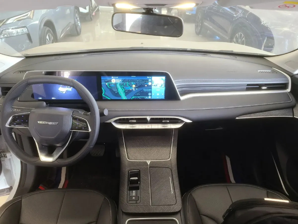 2023 Venucia Grand V DD-i 1.5T 163HP L4 E-CVT PHEV 18.4KWH,autocango,china used car exporter,china ev exporter,chinese used car exporter,chinese used ev exporter
