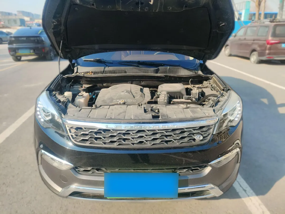 2017 Leopaard CS10 2.0T 177HP L4 6DCT,autocango,china used car exporter,china ev exporter,chinese used car exporter,chinese used ev exporter