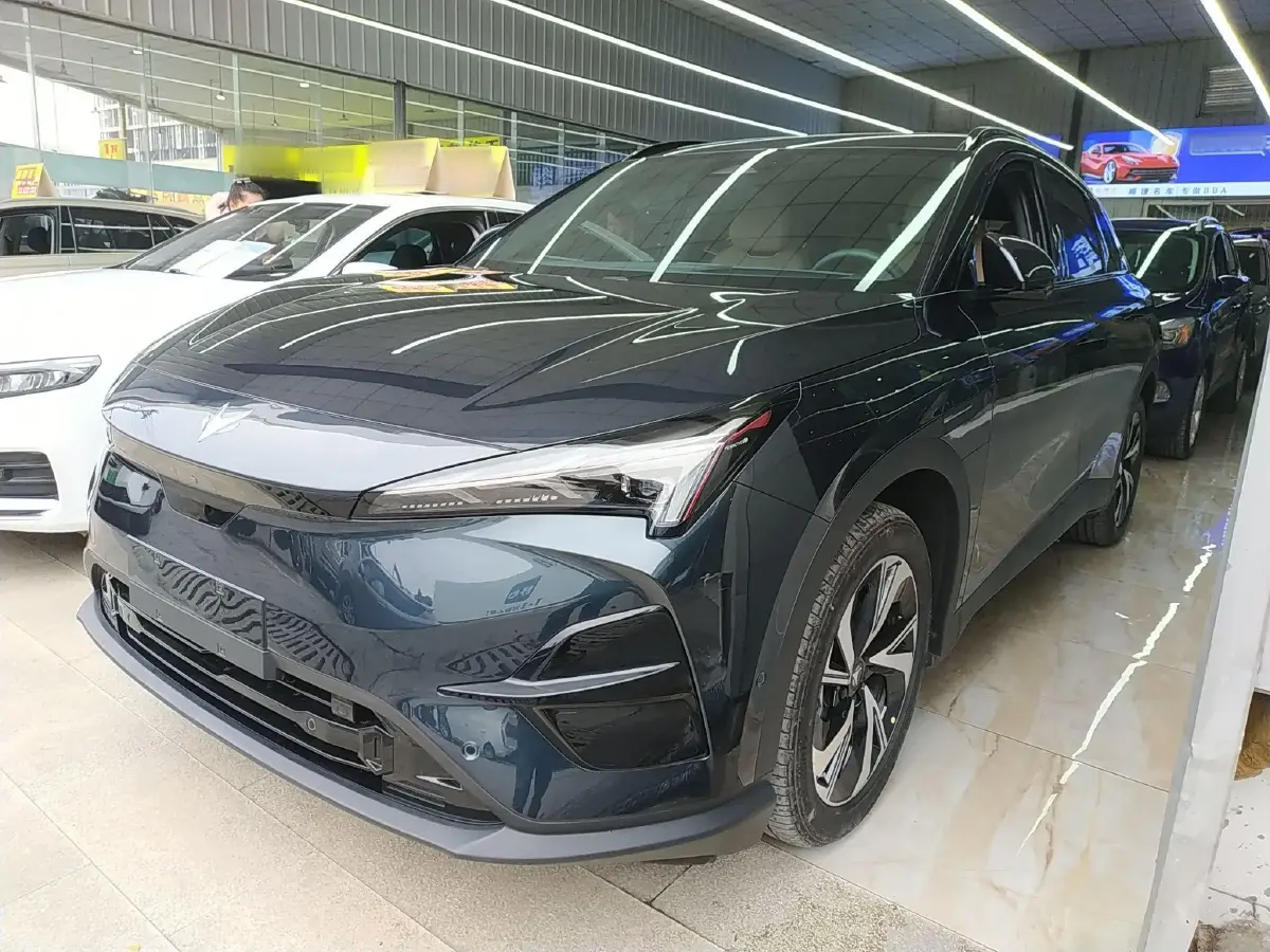 2024 ARCFOX αT5 BEV 65KWH