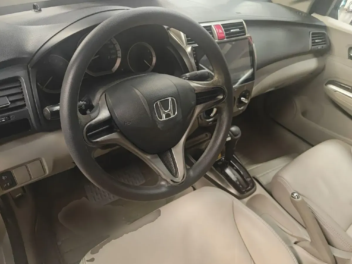 2012 Honda City Classic 1.5L 120HP L4 5AT,autocango,china used car exporter,china ev exporter,chinese used car exporter,chinese used ev exporter