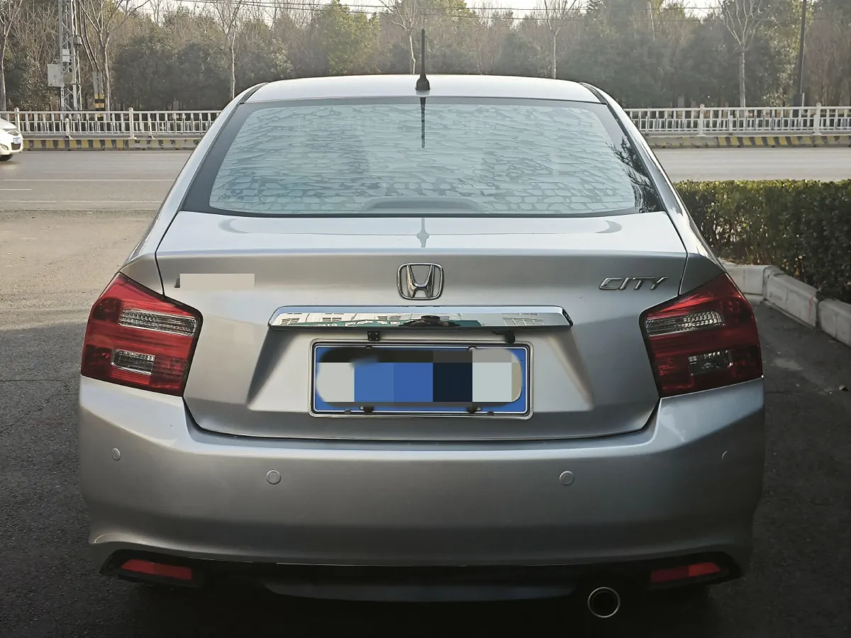 2012 Honda City Classic 1.5L 120HP L4 5AT,autocango,china used car exporter,china ev exporter,chinese used car exporter,chinese used ev exporter