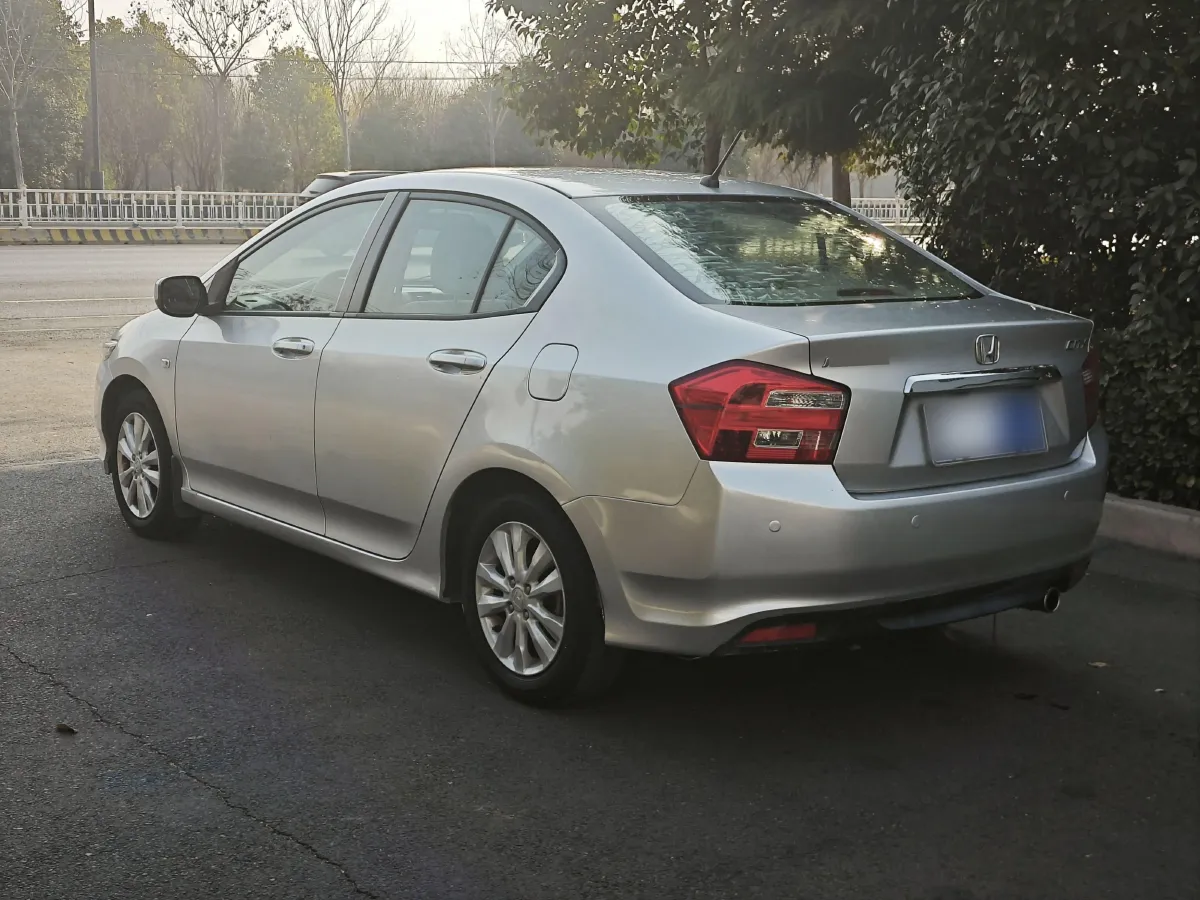 2012 Honda City Classic 1.5L 120HP L4 5AT,autocango,china used car exporter,china ev exporter,chinese used car exporter,chinese used ev exporter