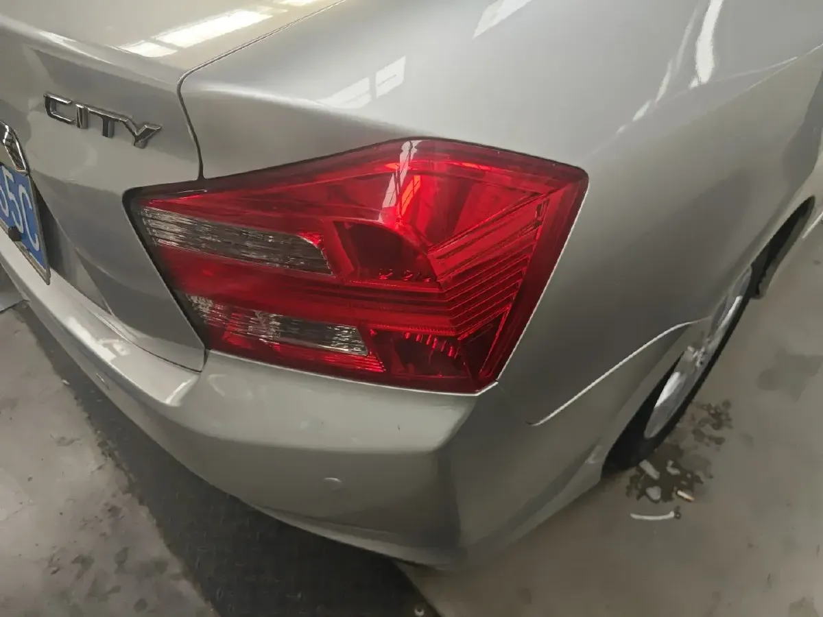 2012 Honda City Classic 1.5L 120HP L4 5AT,autocango,china used car exporter,china ev exporter,chinese used car exporter,chinese used ev exporter