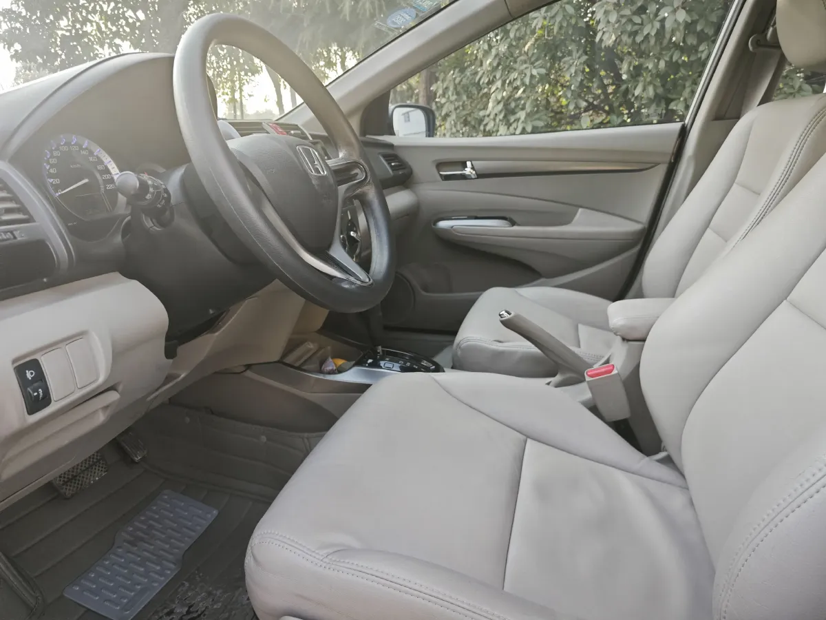 2012 Honda City Classic 1.5L 120HP L4 5AT,autocango,china used car exporter,china ev exporter,chinese used car exporter,chinese used ev exporter