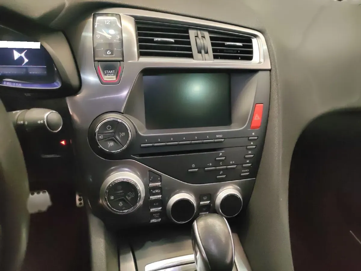 2013 DS 5 1.6T 200HP L4 6AT,autocango,china used car exporter,china ev exporter,chinese used car exporter,chinese used ev exporter