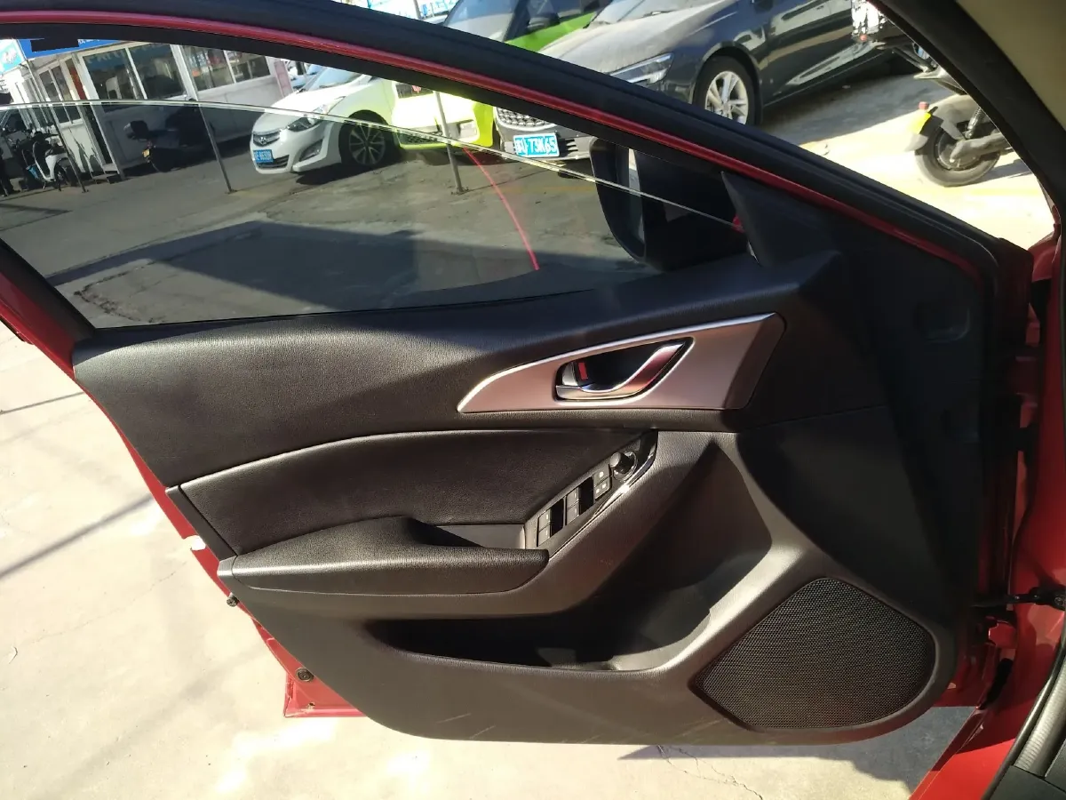 2017 Mazda 3 Axela 2.0L 158HP L4 6AT,autocango,china used car exporter,china ev exporter,chinese used car exporter,chinese used ev exporter