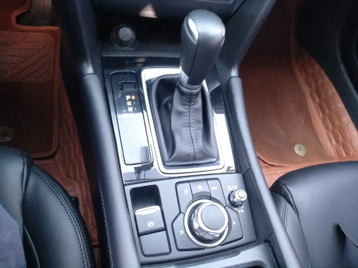 2017 Mazda 3 Axela 2.0L 158HP L4 6AT,autocango,china used car exporter,china ev exporter,chinese used car exporter,chinese used ev exporter