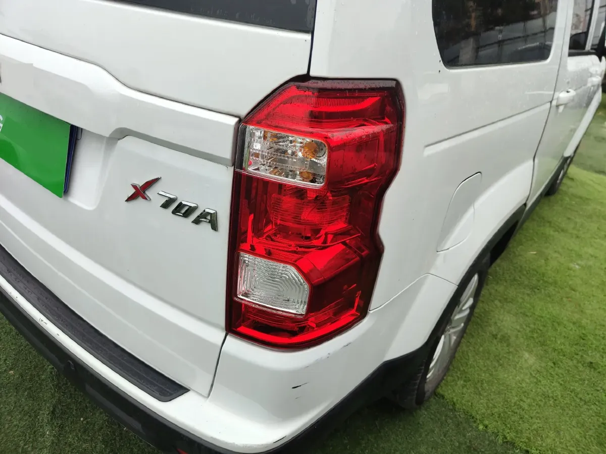 2018 ChangAn Oshan X70A 1.5L 107HP L4 5MT,autocango,china used car exporter,china ev exporter,chinese used car exporter,chinese used ev exporter