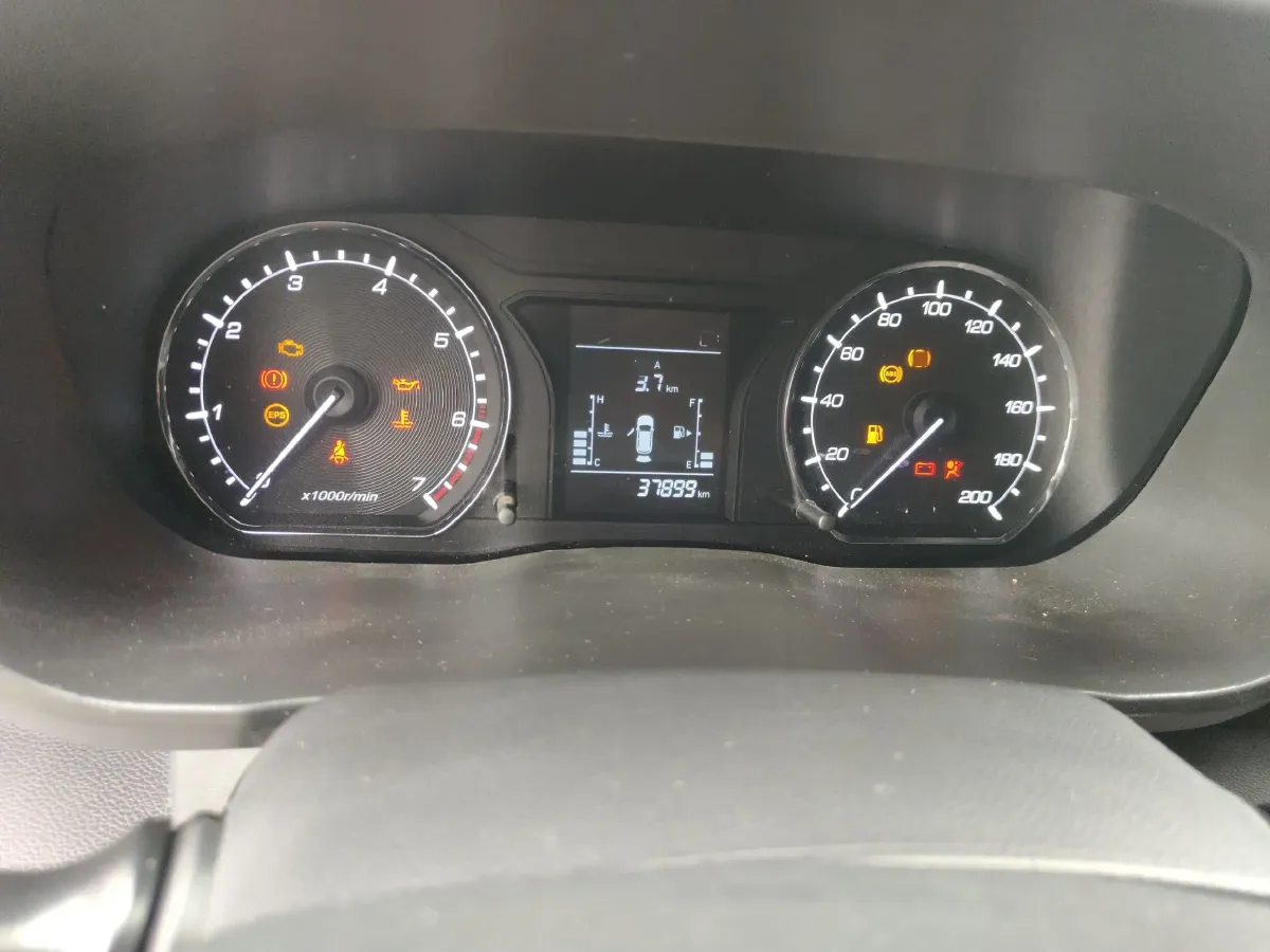 2018 ChangAn Oshan X70A 1.5L 107HP L4 5MT,autocango,china used car exporter,china ev exporter,chinese used car exporter,chinese used ev exporter