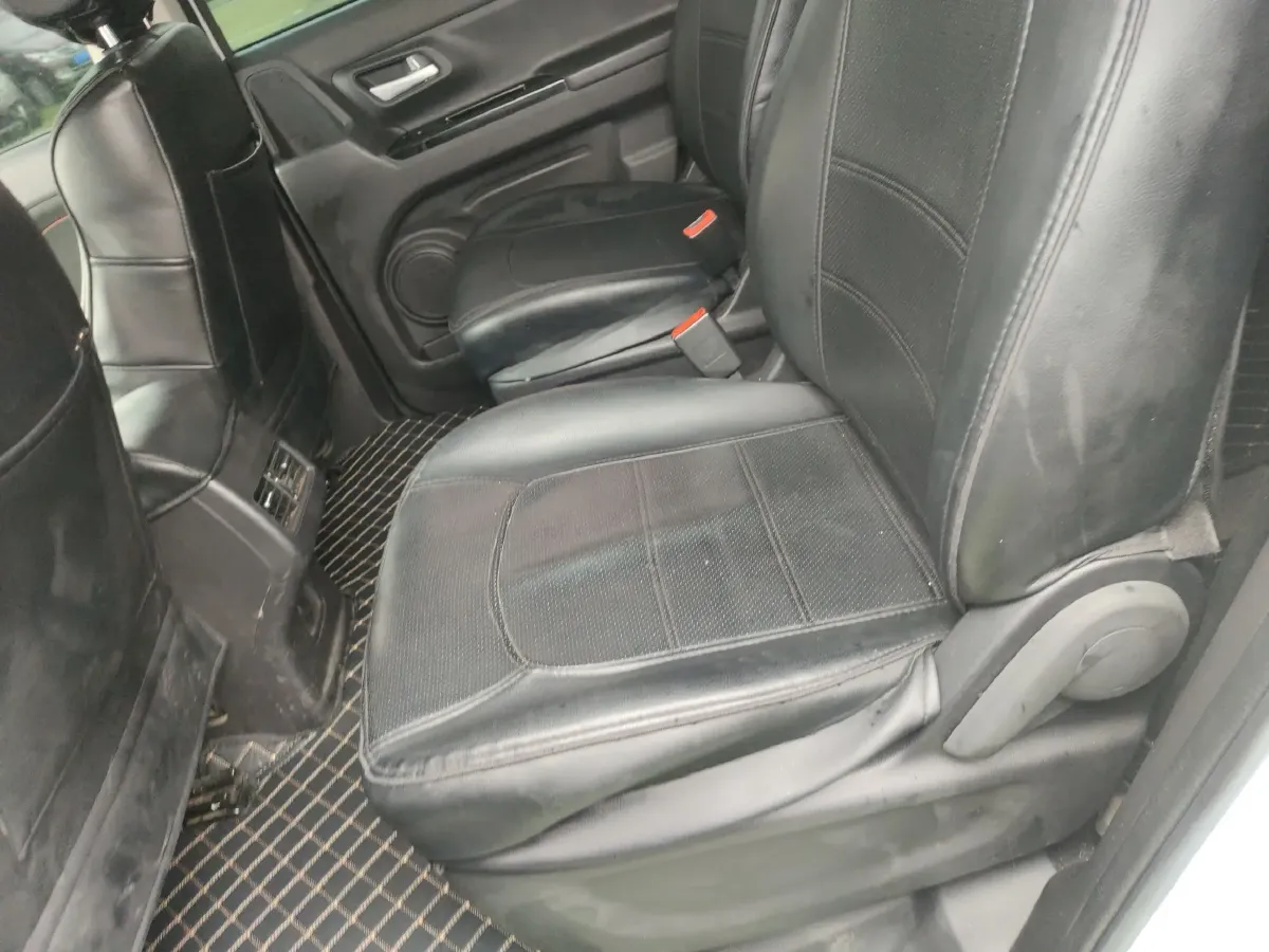 2018 ChangAn Oshan X70A 1.5L 107HP L4 5MT,autocango,china used car exporter,china ev exporter,chinese used car exporter,chinese used ev exporter