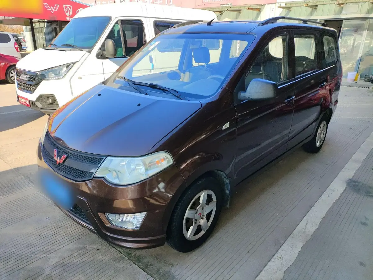 2015 WuLing HongGuang 1.5L 112HP L4 5MT
