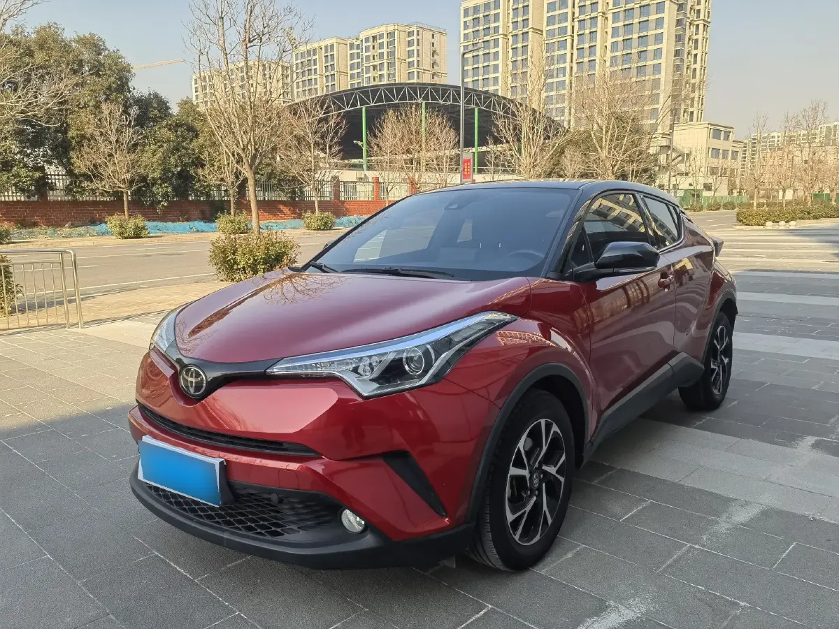 2020 Toyota C-HR 2.0L 171HP L4 CVT