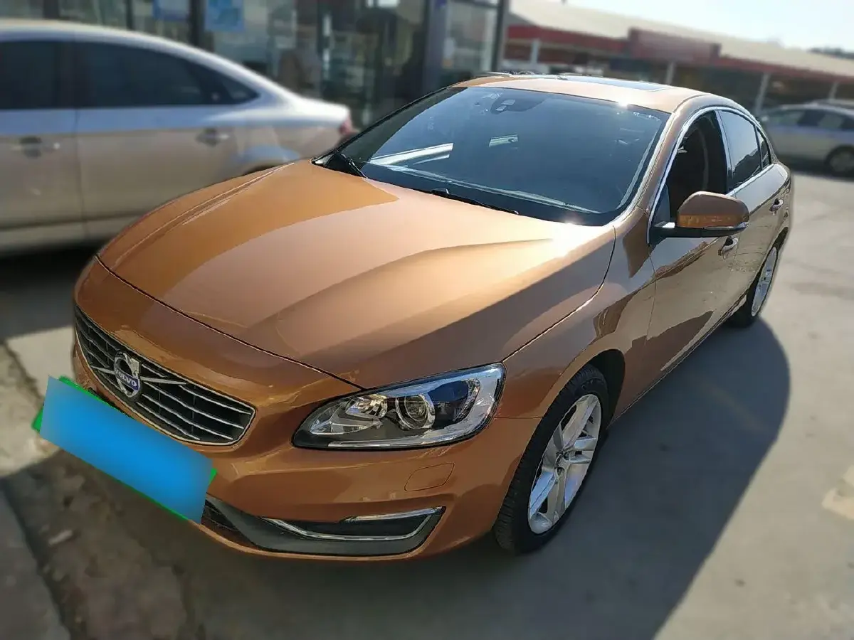 2015 Volvo S60 2.0T 214HP L5 6AT