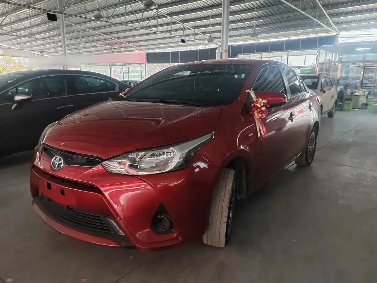 2017 Toyota Yaris L 1.5L 107HP L4 CVT