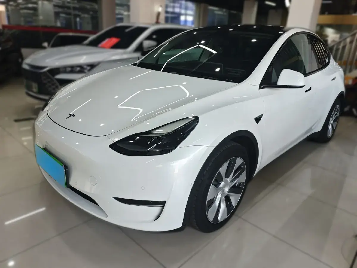 2021 Tesla Model Y BEV 60KWH