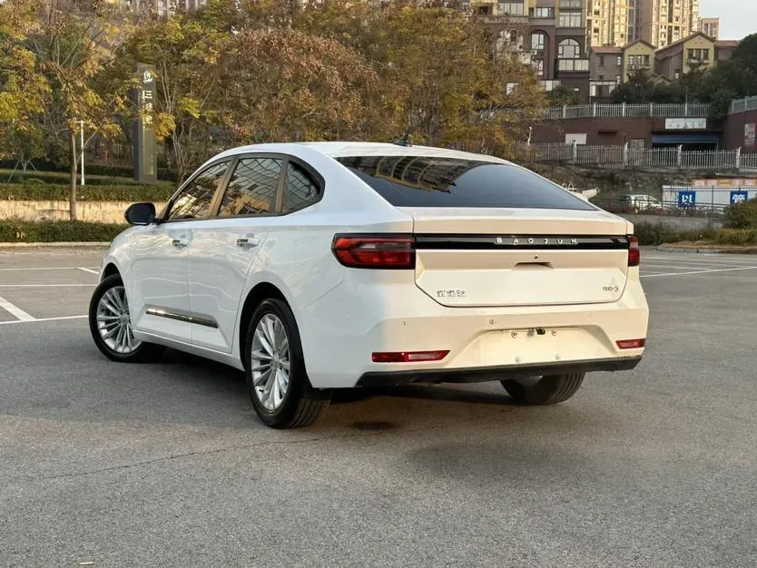 2020 BaoJun RC-5 1.5T 147HP L4 CVT,autocango,china used car exporter,china ev exporter,chinese used car exporter,chinese used ev exporter