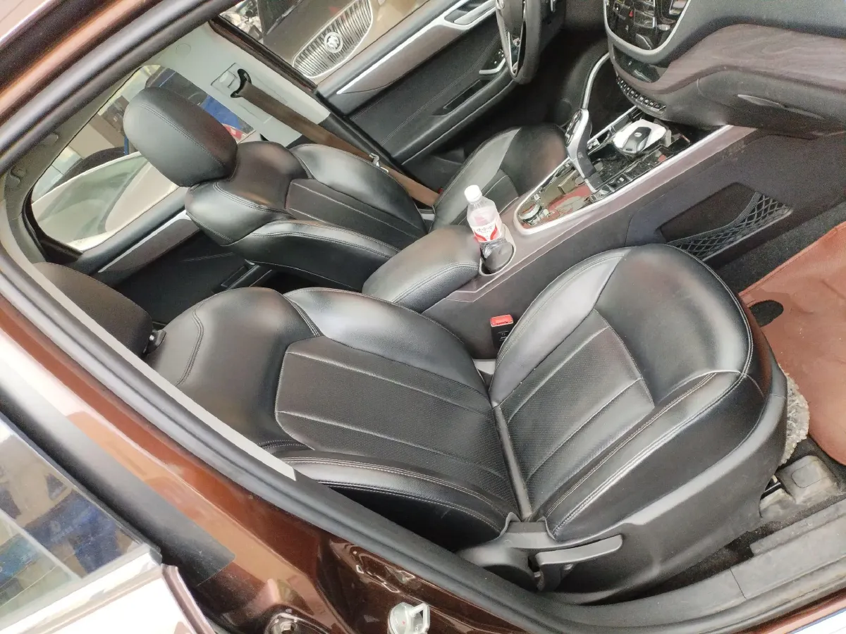 2020 Soueast DX7 1.5T 197HP L4 7DCT,autocango,china used car exporter,china ev exporter,chinese used car exporter,chinese used ev exporter