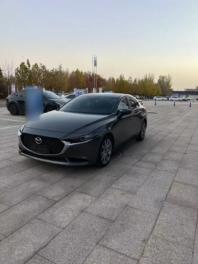 2020 Mazda 3 Axela 2.0L 158HP L4 6AT