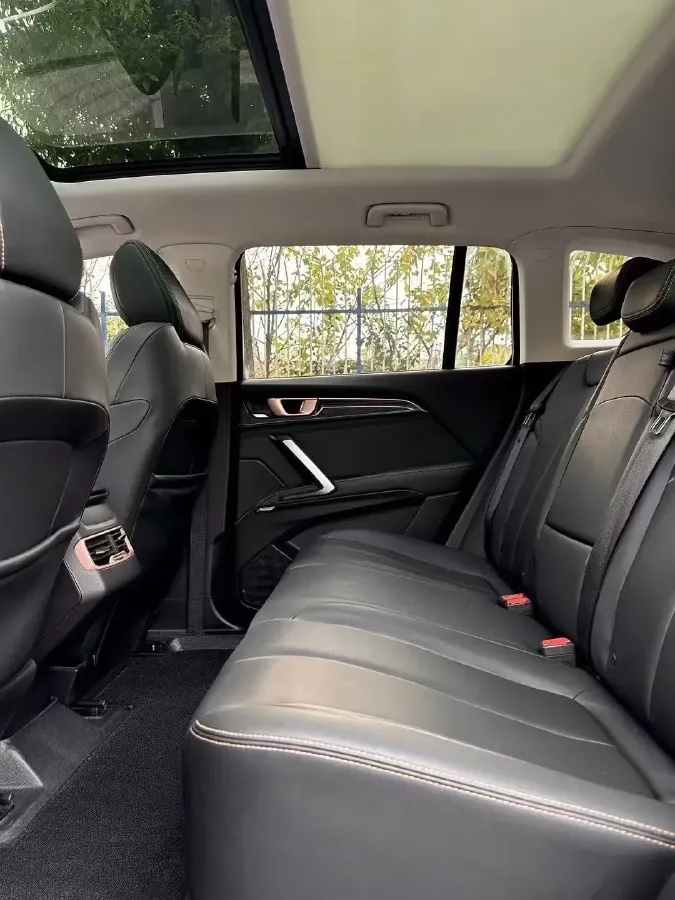 2019 BaoJun RS-5 1.5T 147HP L4 CVT,autocango,china used car exporter,china ev exporter,chinese used car exporter,chinese used ev exporter