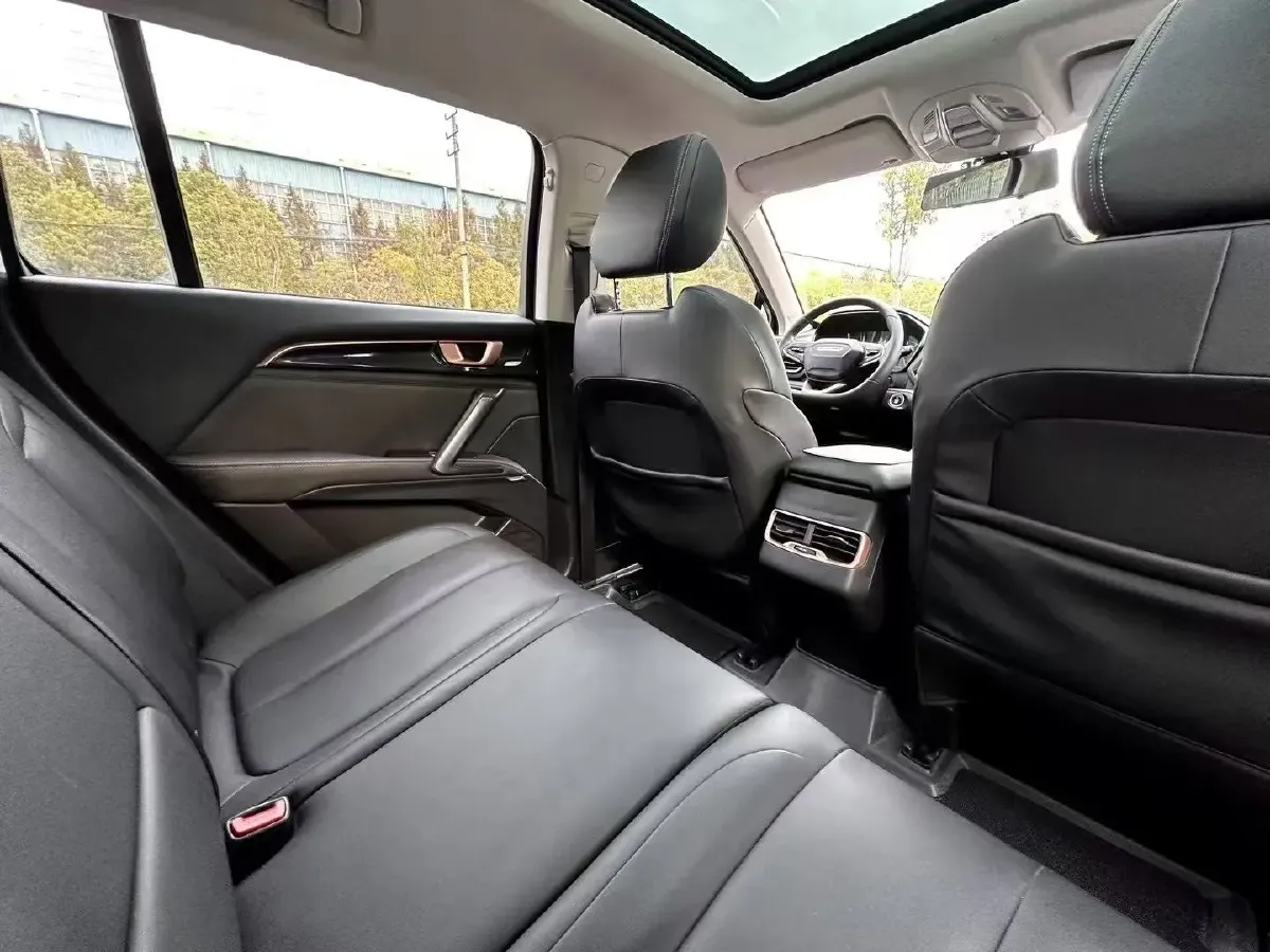 2019 BaoJun RS-5 1.5T 147HP L4 CVT,autocango,china used car exporter,china ev exporter,chinese used car exporter,chinese used ev exporter