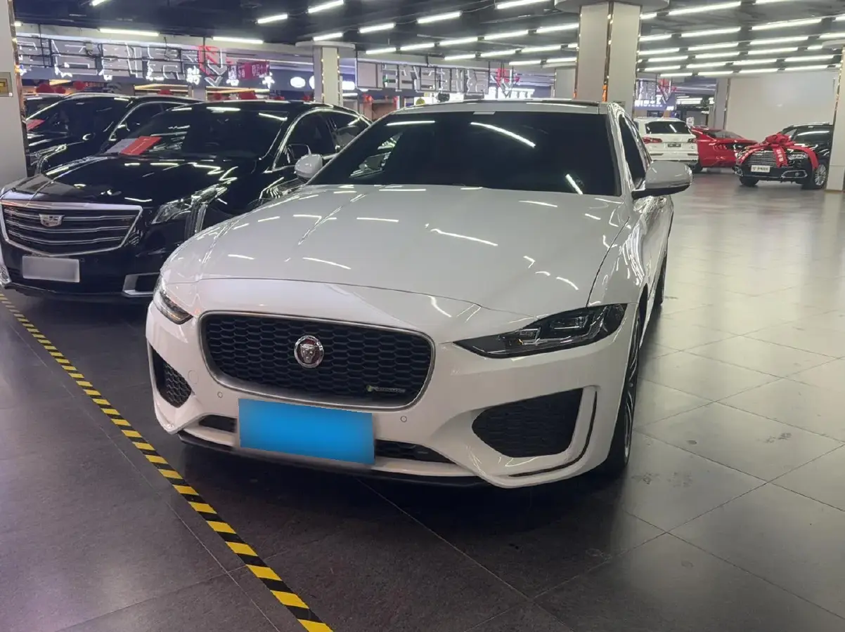 2020 Jaguar XEL 2.0T 200HP L4 8AT