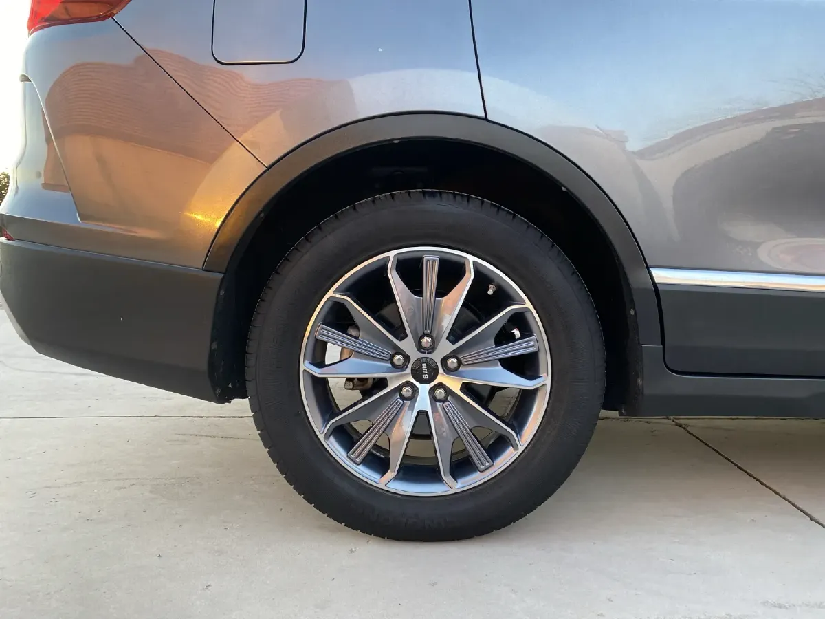 2021 SWM G05 1.5T 156HP L4 6AT,autocango,china used car exporter,china ev exporter,chinese used car exporter,chinese used ev exporter