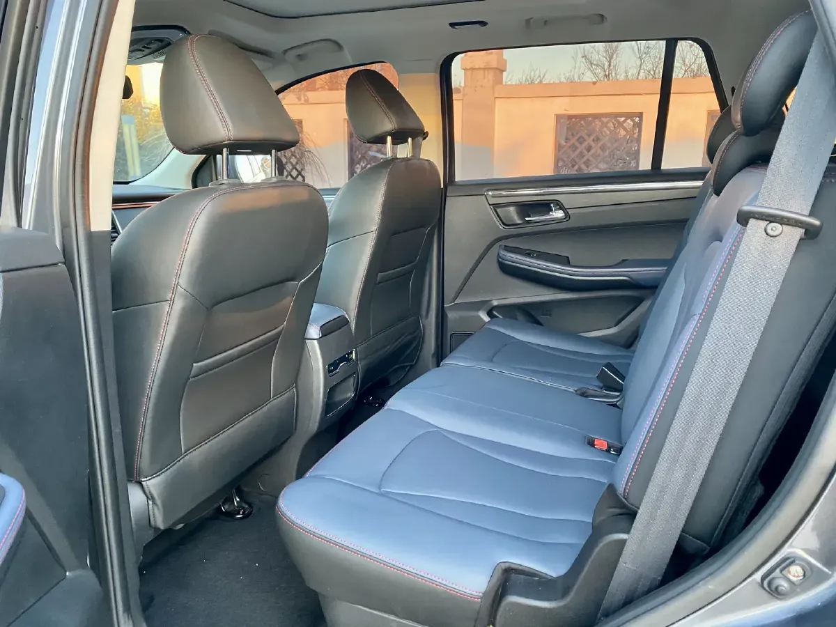 2021 SWM G05 1.5T 156HP L4 6AT,autocango,china used car exporter,china ev exporter,chinese used car exporter,chinese used ev exporter