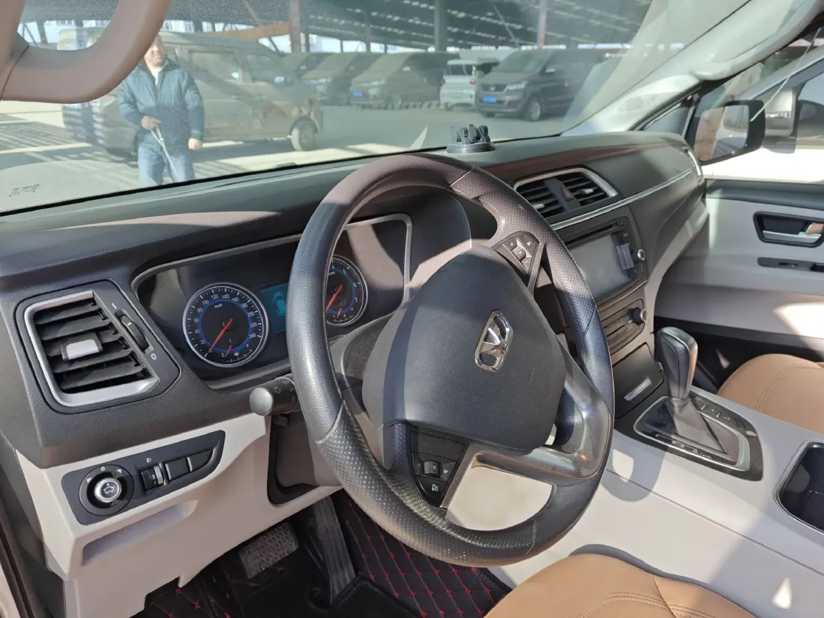 2017 HuaSong 7 2.0T 204HP L4 6AT,autocango,china used car exporter,china ev exporter,chinese used car exporter,chinese used ev exporter