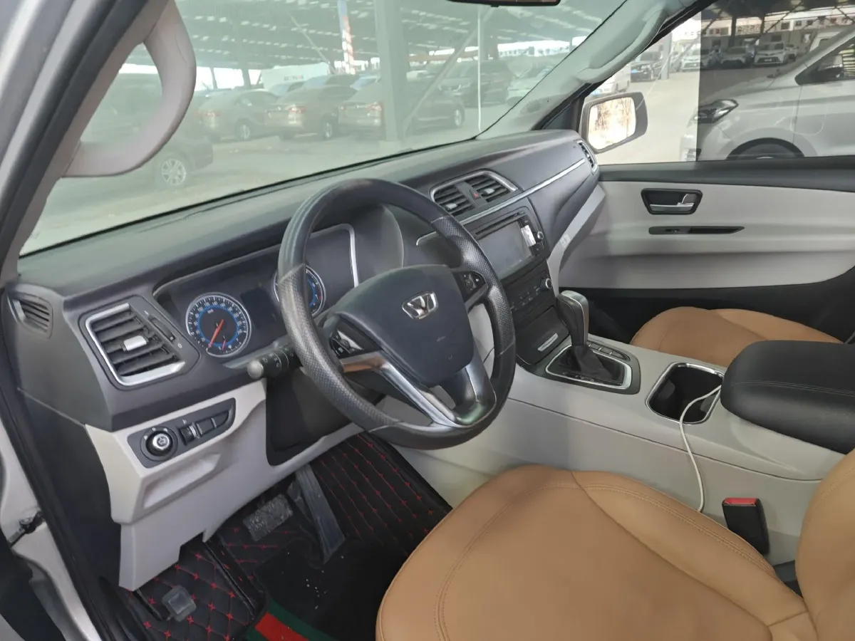 2017 HuaSong 7 2.0T 204HP L4 6AT,autocango,china used car exporter,china ev exporter,chinese used car exporter,chinese used ev exporter