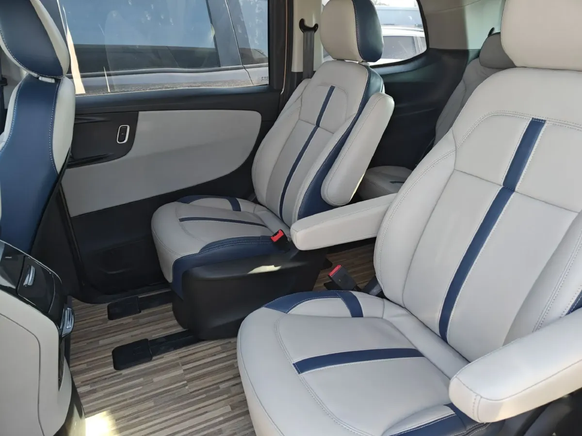 2015 HuaSong 7 2.0T 184HP L4 6AT,autocango,china used car exporter,china ev exporter,chinese used car exporter,chinese used ev exporter