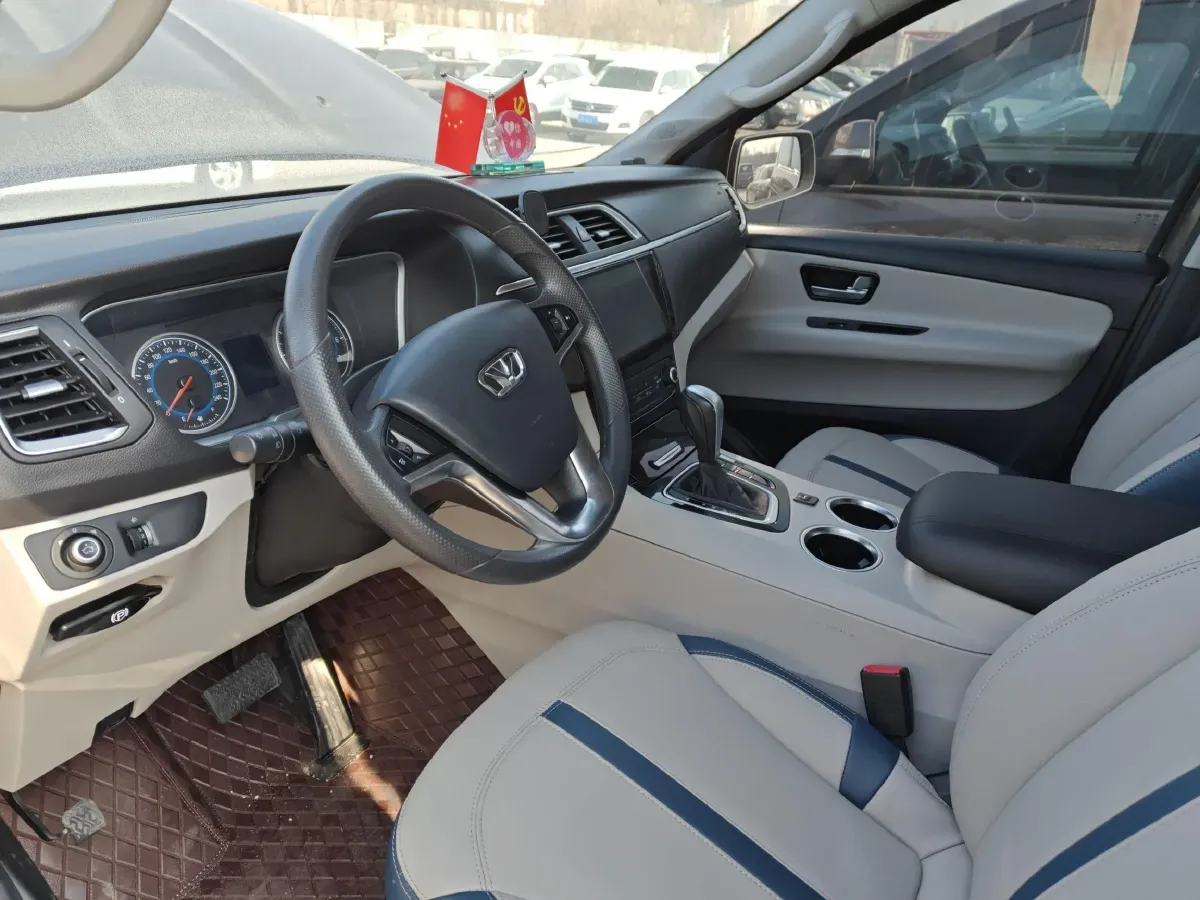 2015 HuaSong 7 2.0T 184HP L4 6AT,autocango,china used car exporter,china ev exporter,chinese used car exporter,chinese used ev exporter