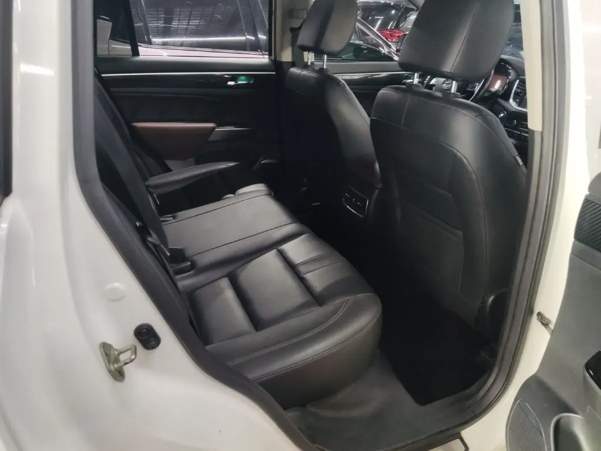 2017 GAC Trumpchi GS7 2.0T 201HP L4 6AT,autocango,china used car exporter,china ev exporter,chinese used car exporter,chinese used ev exporter