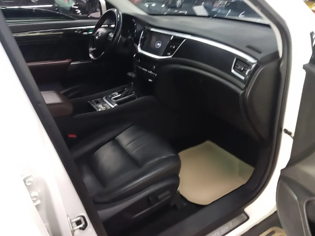 2017 GAC Trumpchi GS7 2.0T 201HP L4 6AT,autocango,china used car exporter,china ev exporter,chinese used car exporter,chinese used ev exporter