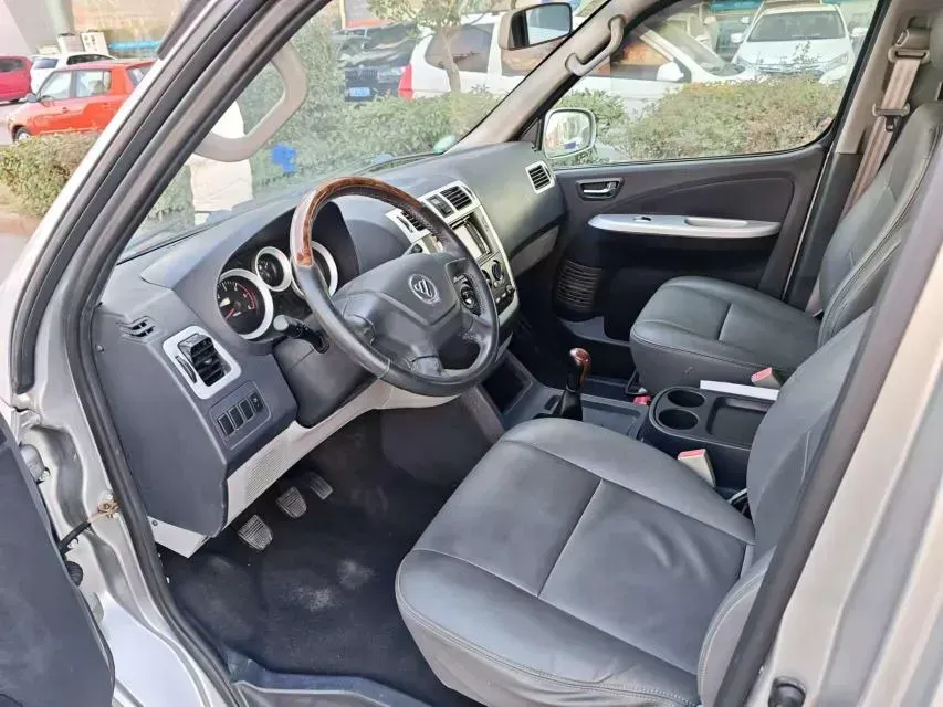 2014 Foton Scenery 2.5T 88HP L4 5MT,autocango,china used car exporter,china ev exporter,chinese used car exporter,chinese used ev exporter