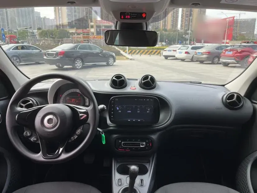 2018 Smart smart forfour 1.0L 71HP L3 6DCT,autocango,china used car exporter,china ev exporter,chinese used car exporter,chinese used ev exporter