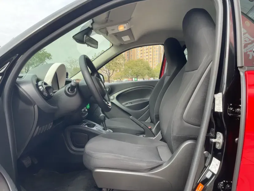 2018 Smart smart forfour 1.0L 71HP L3 6DCT,autocango,china used car exporter,china ev exporter,chinese used car exporter,chinese used ev exporter