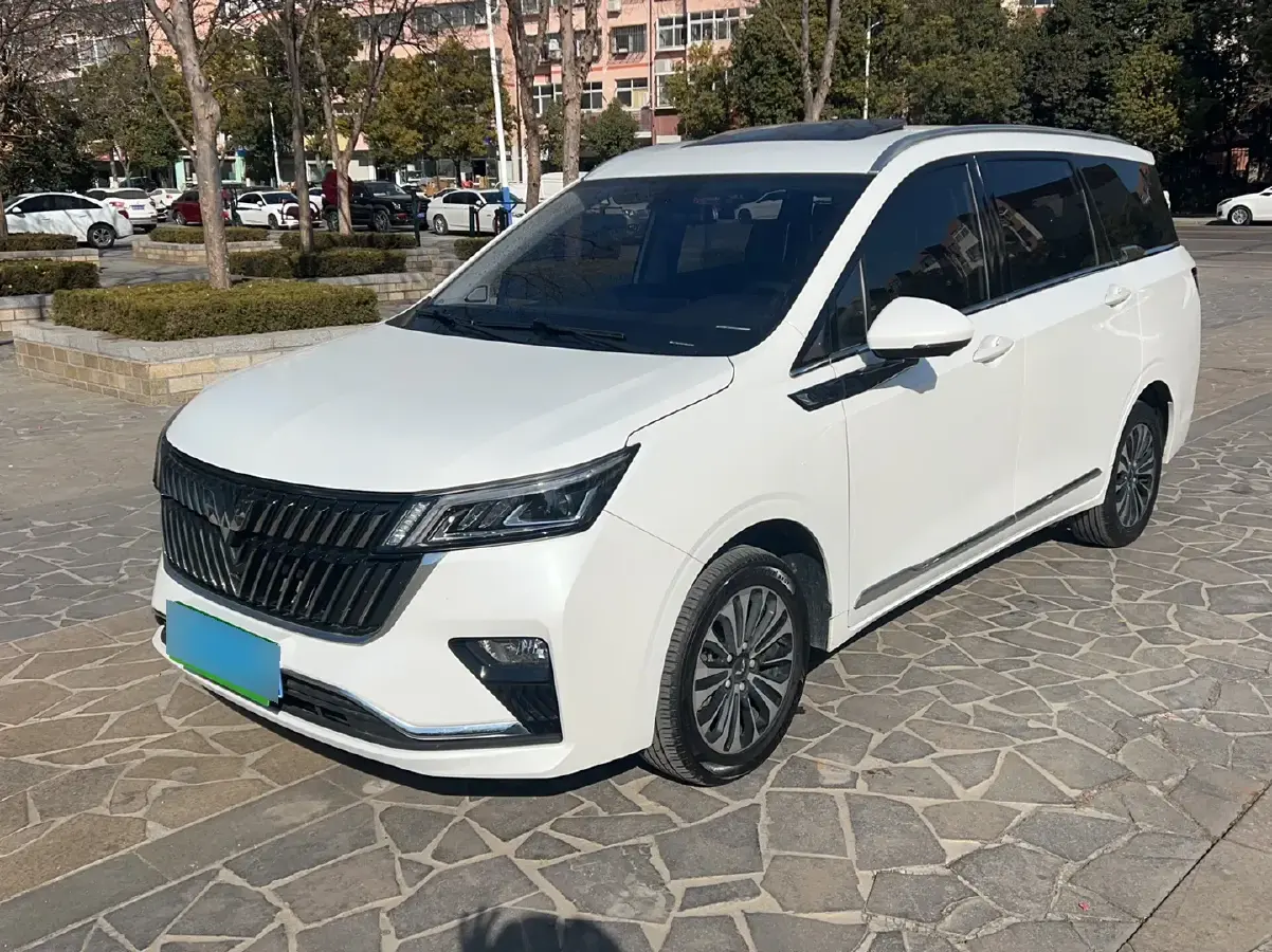 2022 WuLing JiaChen 1.5T 147HP L4 CVT