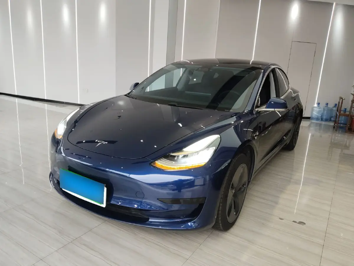 2019 Tesla Model 3 BEV 52KWH
