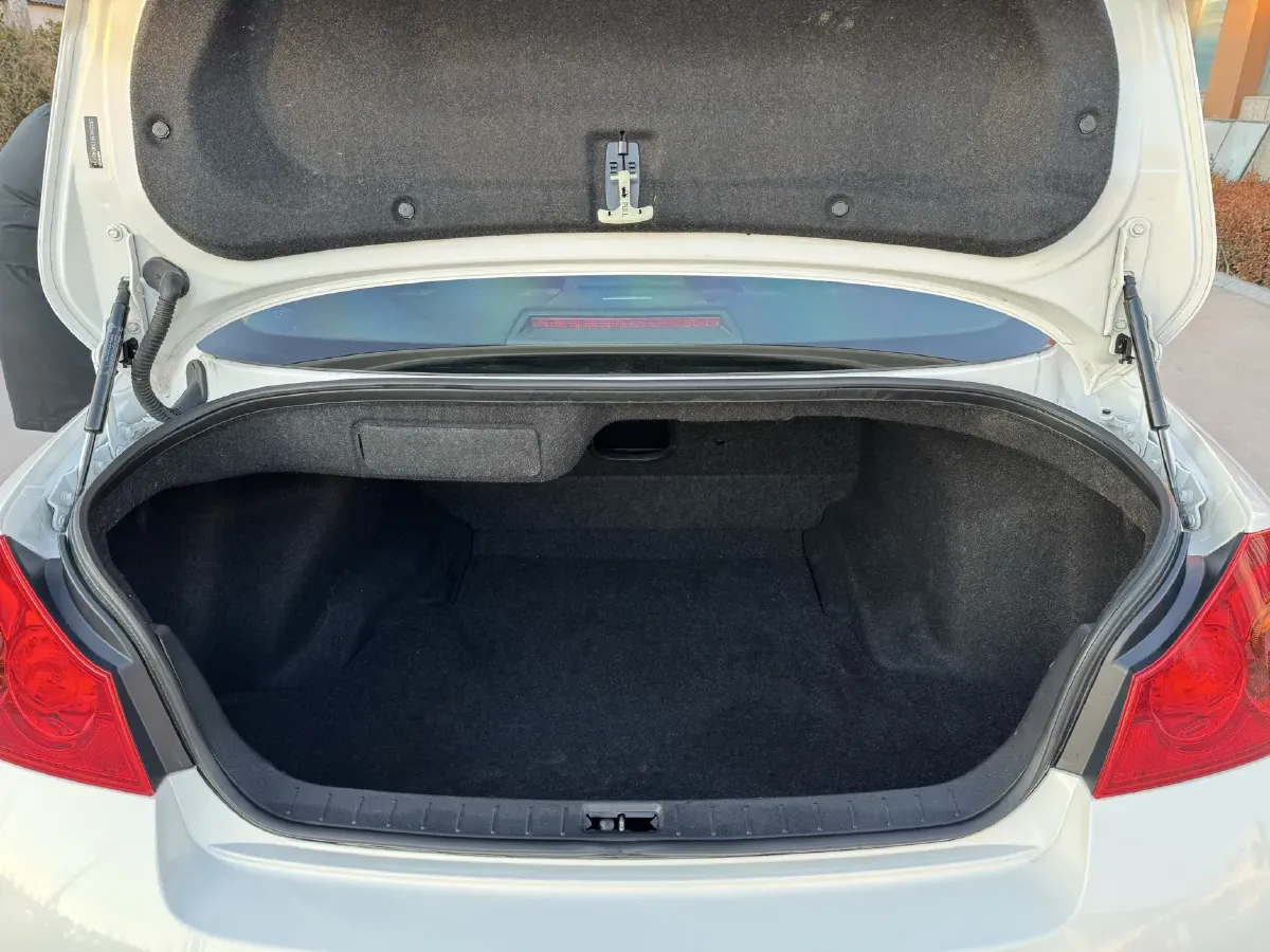 2013 Infiniti G Series 2.5L 235HP V6 7AT,autocango,china used car exporter,china ev exporter,chinese used car exporter,chinese used ev exporter