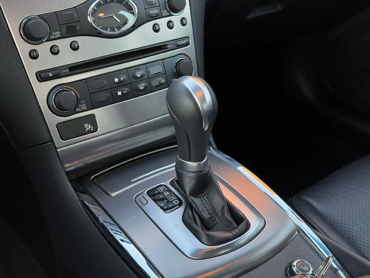 2013 Infiniti G Series 2.5L 235HP V6 7AT,autocango,china used car exporter,china ev exporter,chinese used car exporter,chinese used ev exporter