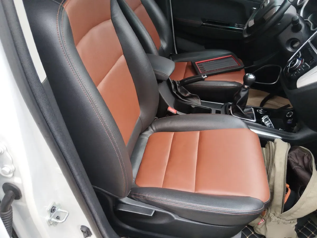 2022 SWM X3 1.5L 112HP L4 5MT,autocango,china used car exporter,china ev exporter,chinese used car exporter,chinese used ev exporter