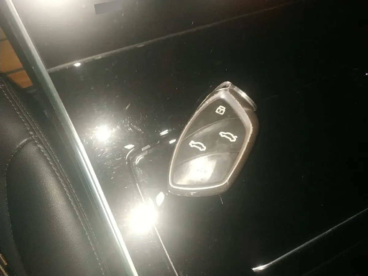 2021 Rising Auto MARVEL R 2AT BEV 69.9KWH,autocango,china used car exporter,china ev exporter,chinese used car exporter,chinese used ev exporter