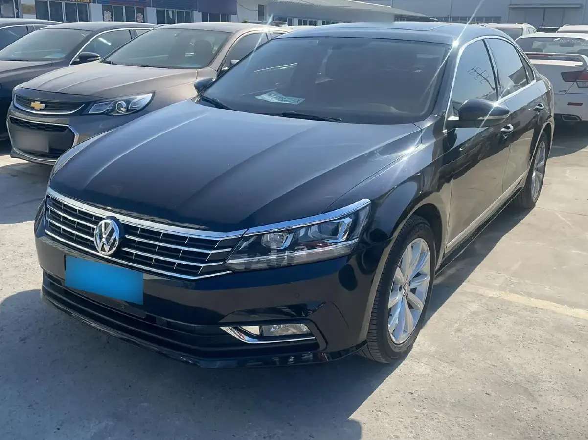 2017 Volkswagen Passat 1.8T 180HP L4 7DCT