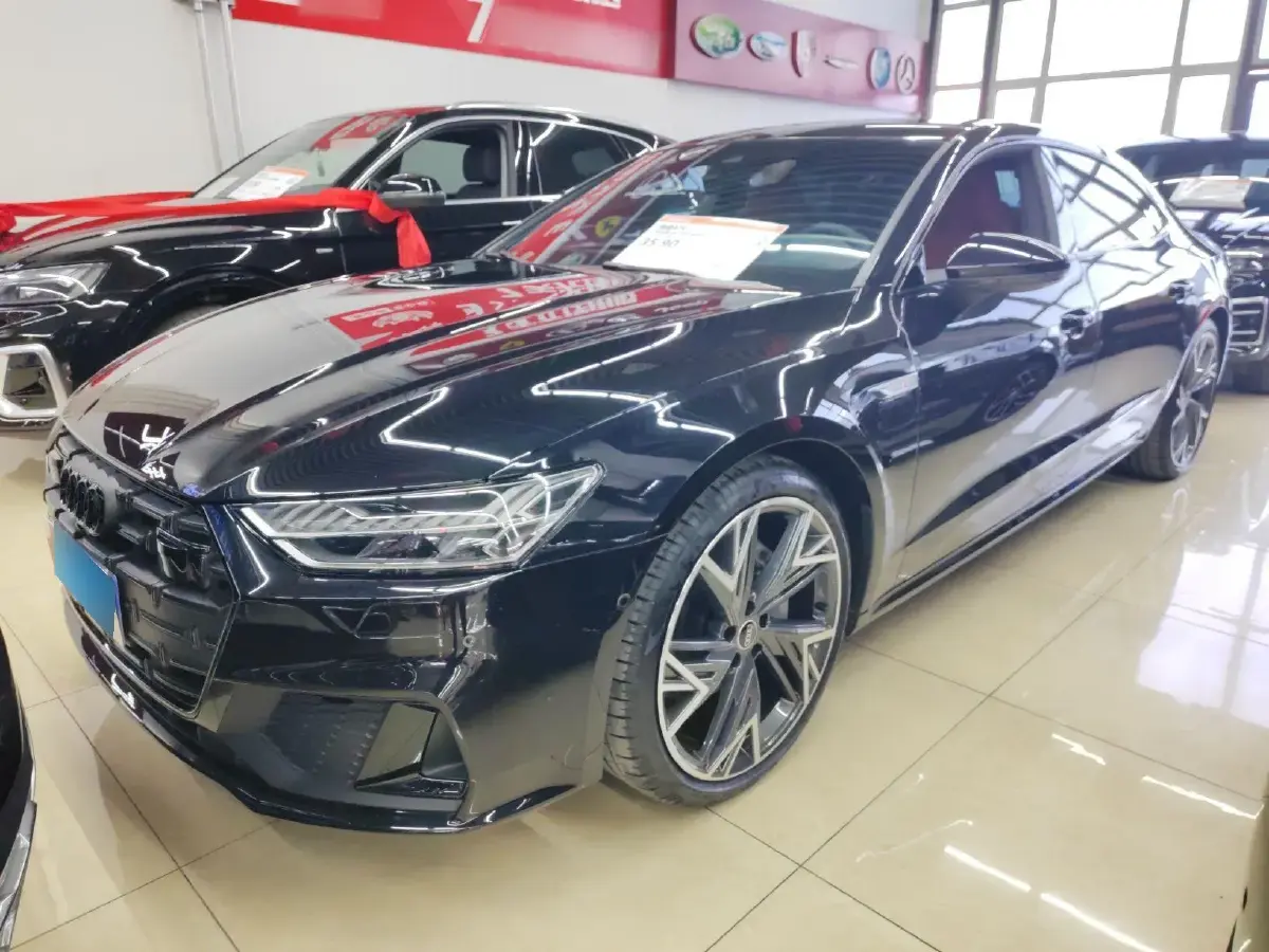 2024 Audi A7L 2.0T 245HP L4 7DCT