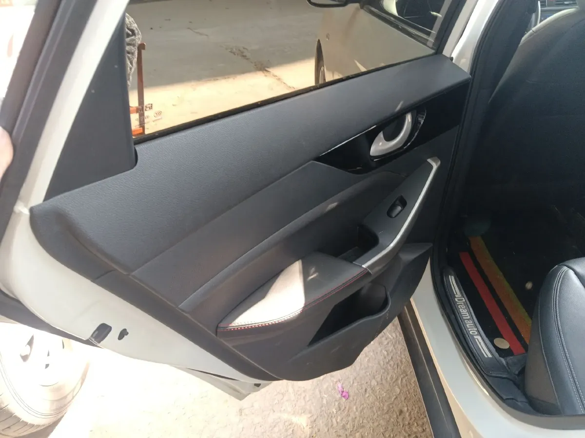 2021 Venucia D60 1.6L 122HP L4 CVT,autocango,china used car exporter,china ev exporter,chinese used car exporter,chinese used ev exporter