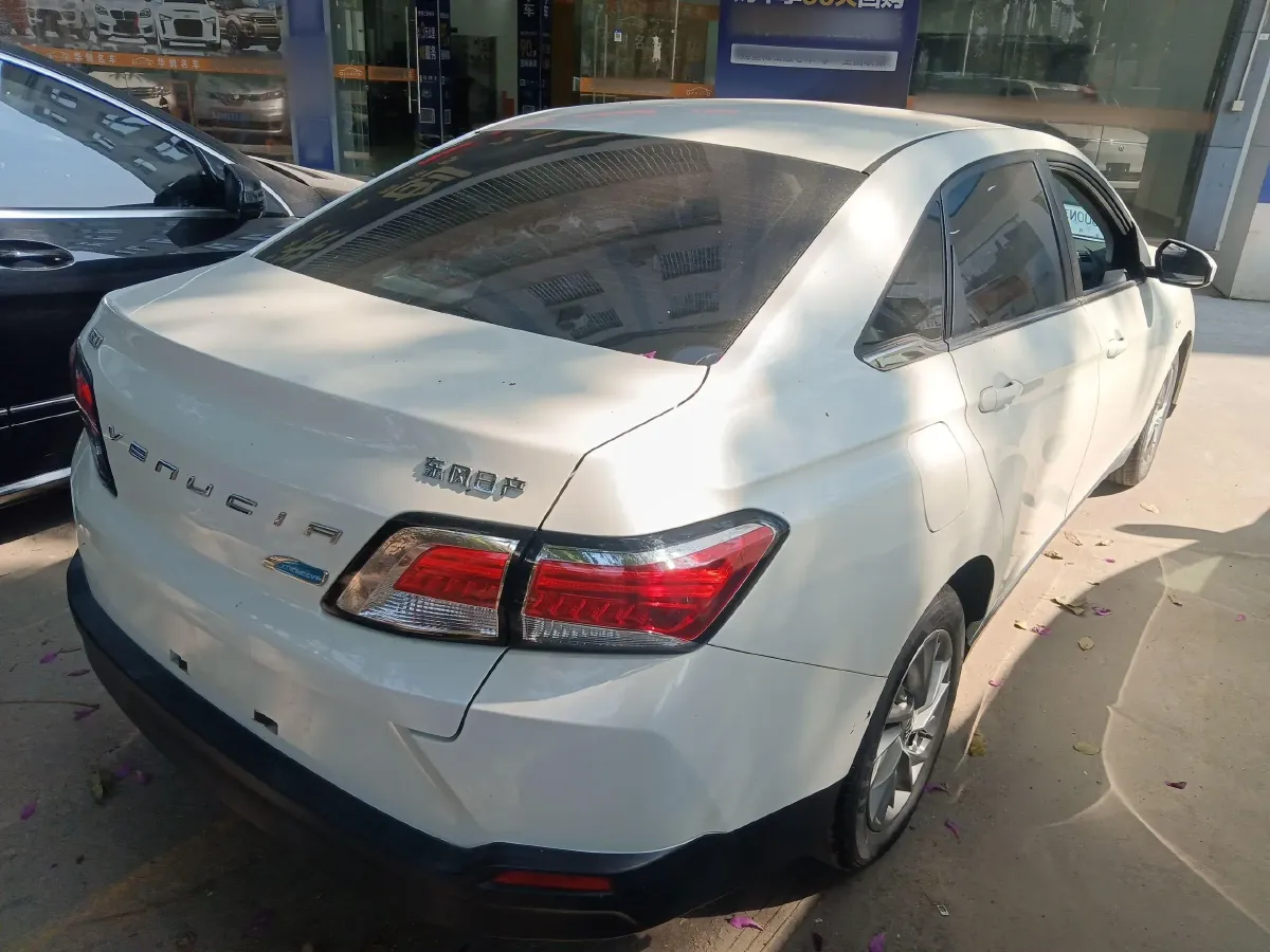 2021 Venucia D60 1.6L 122HP L4 CVT,autocango,china used car exporter,china ev exporter,chinese used car exporter,chinese used ev exporter
